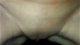 بكاء عنيف وشديد أثناء الاغتصاب