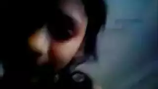فتيات هواة حقيقيات يستكشفن أفعال جنسية مثلية
