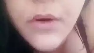 ملكة الشرج الشقراء تتعرض لتمديد وملء فتحة شرجها