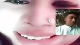 شقراء تتعلم المص والجنس من أجل قذف هائل