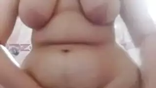ربة منزل مثيرة من المنصورة: أرقام خاصة لأوهام عامة