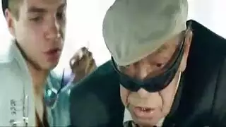 حركة عمل إكس إكس إكس: مكاتب، أزبار، وعاهرات قذرة