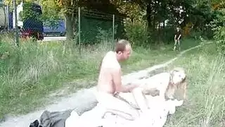 جميلات عربيات ساديات يسيطرن من أجل نيك عنيف