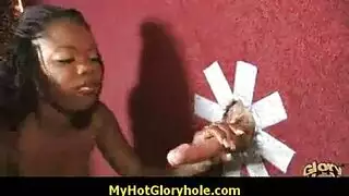 رسائل جنسية: هذه حبيبات واتساب تتوق لجنس عنيف