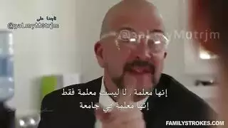 عطلة امرأة ناضجة: جائعة للقضيب ومستعدة