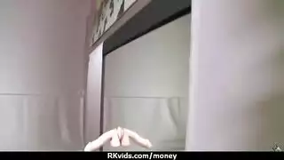 كس زلق مبلول يمتلئ بالسائل المنوي