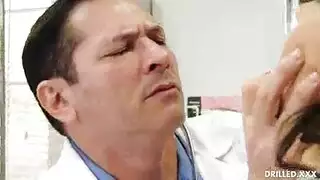 طبيب بدين الشرج اللعب