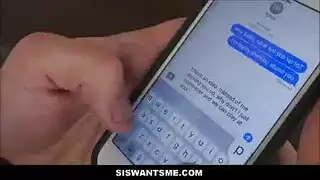 الأخت المراهقة الشقراء الساخنة تتناك من أخويها الاثنين بعد أن يخدعاها