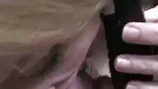 الزوج المخدوع يعثر على فيديو لزوجته تمارس جنس شرجي صريح