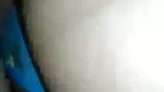 قذف داخلي إباحي من خلال ملابسها الداخلية المثيرة