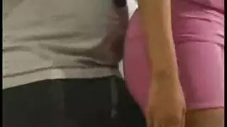 جنس علني في المركبة: احتكاك بالمؤخرة وقذف داخلي