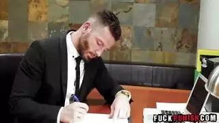 امرأة سمراء مع الثديين جميلة يريد القضيب معبأة في ضيق كس