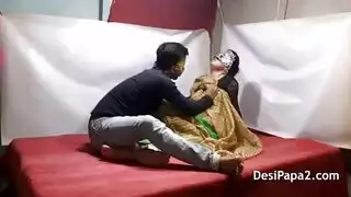 أليكسيس فو تأخذ علاقة جنسية جماعية وحشية في مشهد إكس إكس إكس