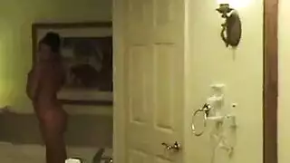 انوش مبزل