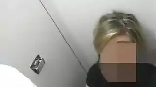 علاقة سرية مع عمة محجبة في الغسيل فيديو كامل