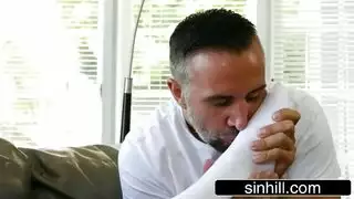 هيجان الجماع الفموي: الشقراء وقضيب صلب ضخم