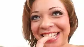 خادمة مثيرة تُنكح بقوة من رئيسها