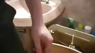جابت صحبتها البيت عنها لواحد وهيه ما تعرفش