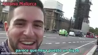 عاهرة عربية تحصل على قذف كثيف على وجهها وثدييها