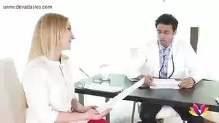 مراهقه مع طبيب محروم نيك