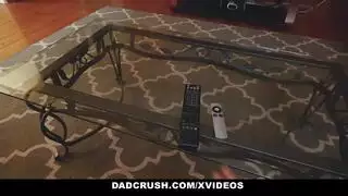 جماع أخت في الصباح الباكر في فرج منقوع