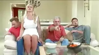 قاع شاب غبي يُدمر من أب مثار