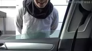 اللاجئ السوري يمارس الجنس مع الجدة في شقة برلين