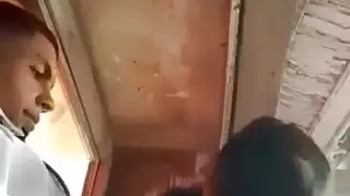 شباب عرب صغار يوثقون جنسهم المثير على الكاميرا