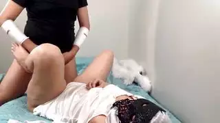 مبادلة الحجاب بقضيب سميك في مؤخرتها