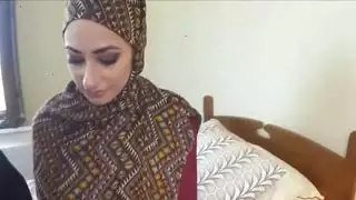 ماراثون إباحي: ثنائي عربي يمارس الجنس بقوة في خصوصية الفندق