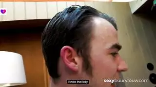 الشقراء البريئة تحتاج سائلك في كل فتحاتها