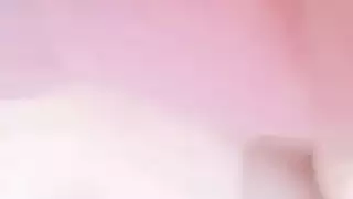 فتاة ساخنة بجسد مثالي تستمني قبل جنس قوي