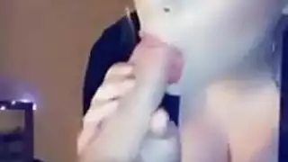 البنت بتروح بجوز امها وهو نائم جنب امهاوتخليه ينكها من غير أنها متحس بيها