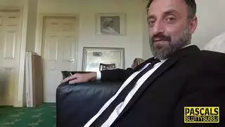 باسكال يمارس الجنس القاسي على الوجه والاختراق العميق