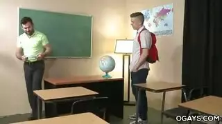 شكل لواط معلمين ينيكوا طالب صغير