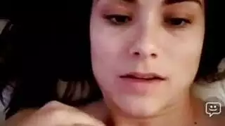 شابيدخل عله صديقه ويستمني زبه