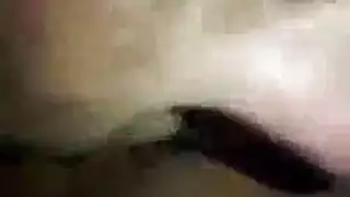 عاهرات مراهقات يحصلن على ثقوبهن ممزقة في جماع جماعي