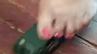 جنس ساخن في الفندق: النادل يضرب مهبل تيسا الضيق