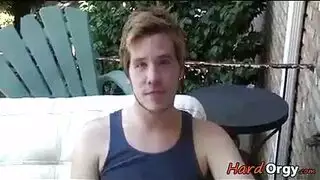 مثليات جماعية: أكل المهبل وتقديس الأثداء