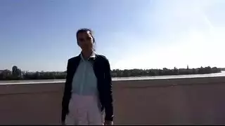 أول مرة شرجية: مراهقة بريئة تأخذه في مؤخرتها