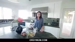 بروك بيريتا تمص بدون رحمة حتى الأعماق