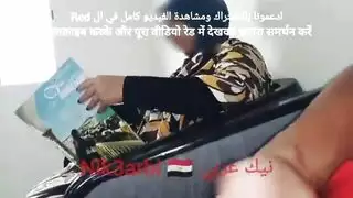 انتصاب في غرفة الانتظار: محجبة تثير قضيب مريض مكبوت