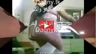رقص وغرفة نوم جامحة للأميرة العربية