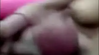 عربية مغرية تأخذ القضيب بوضعية المبشر الكلاسيكية