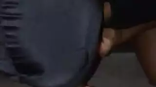 شاب مغربي يهيمن في فيلم شرجي خشن