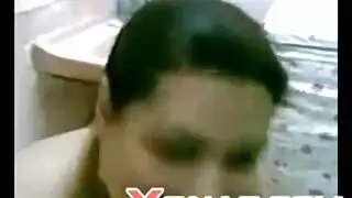 كارلي جراي تأخذ عدة أقراب عربية طوال الليل