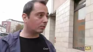 يمص كسها و يضربها بع