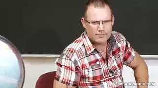 الكندية وقحة