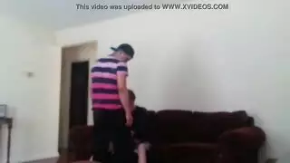 عاهرة الموضة الراقية في مشهد جنس صريح