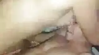 لعبة شرجية وحيدة: تمديد الفتحة بالخيار